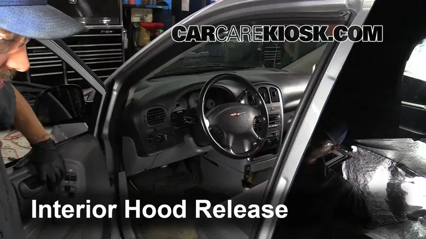 2005 Chrysler Town and Country Touring 3.8L V6 Hood